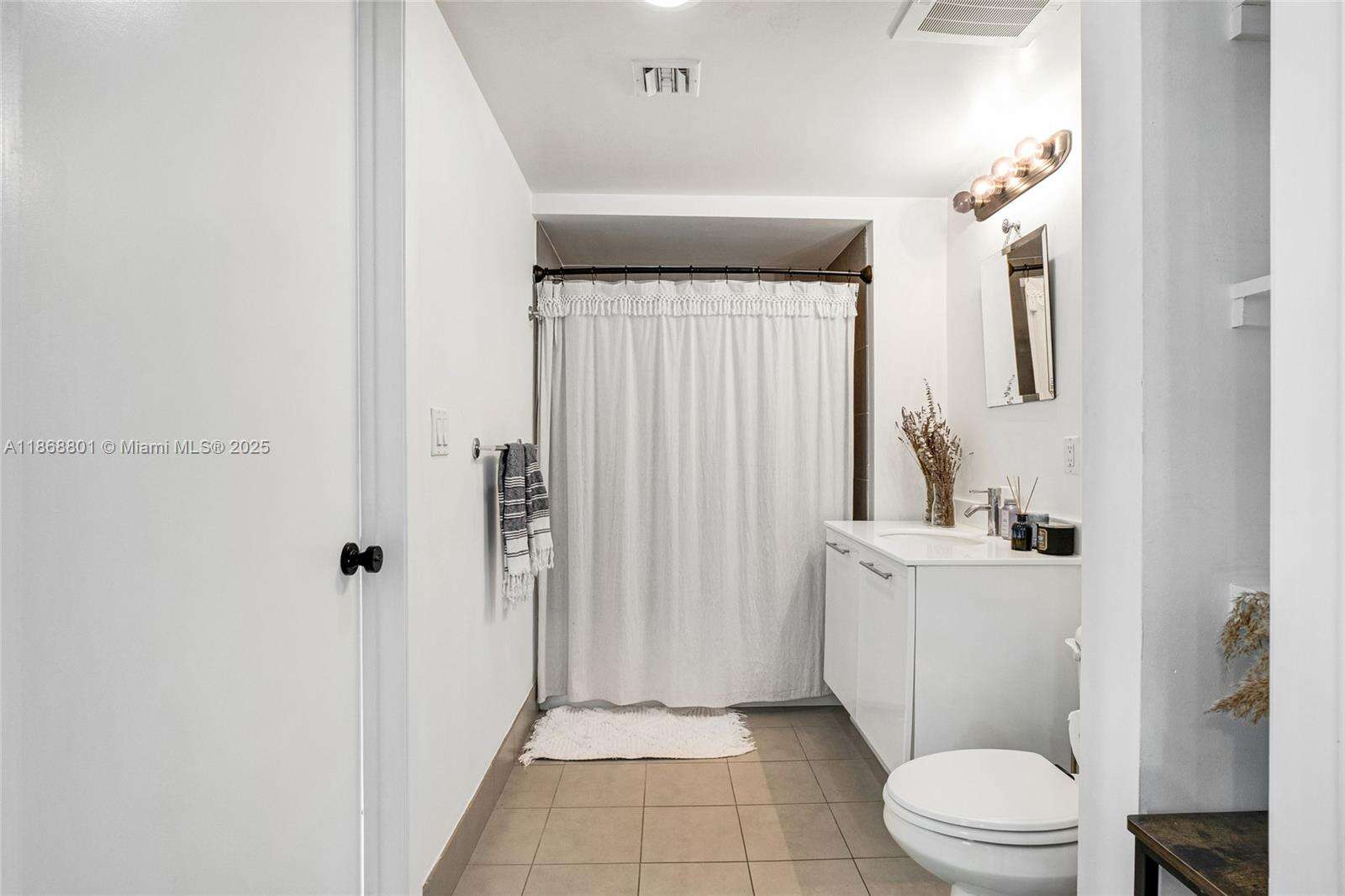 Mint at 92 3 St, Miami, FL 33130 - For Sale photo 13