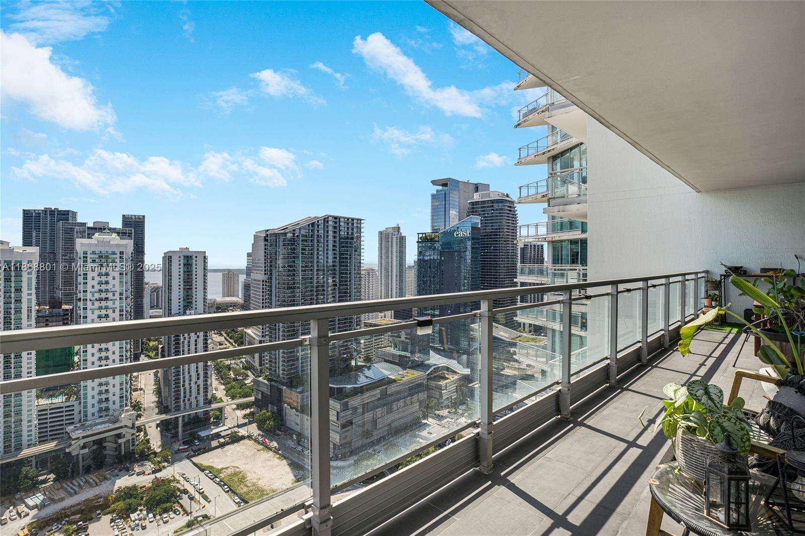 Mint at 92 3 St, Miami, FL 33130 - For Sale photo 17