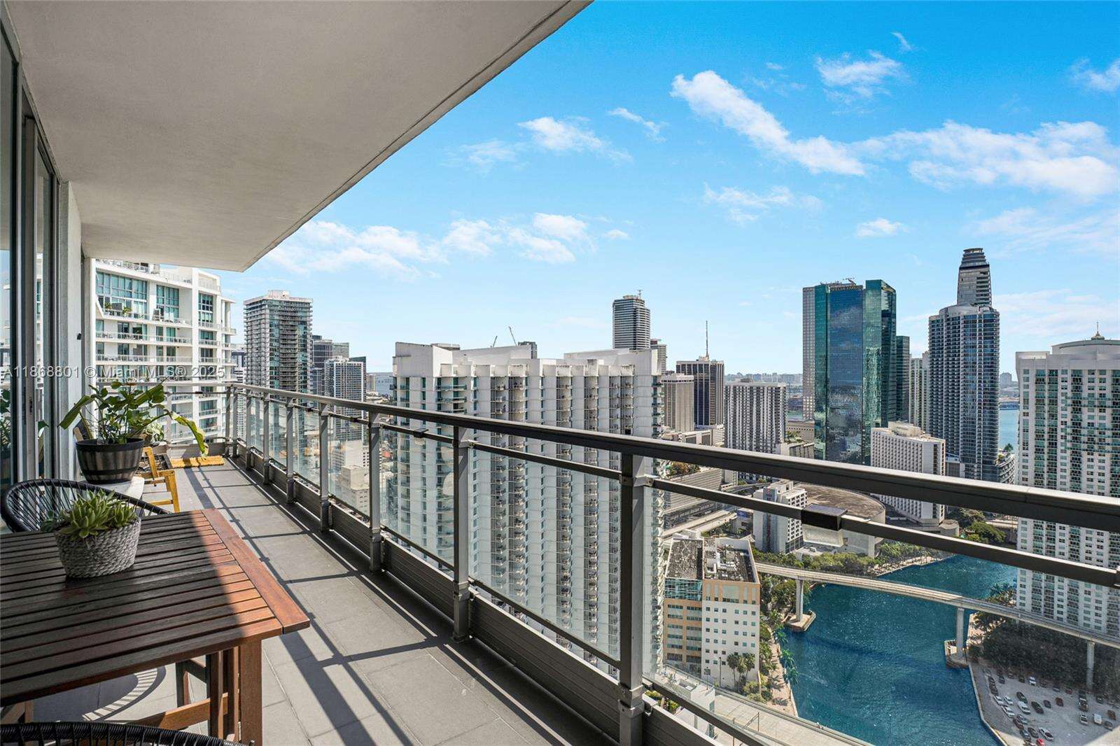 Mint at 92 3 St, Miami, FL 33130 - For Sale photo 19