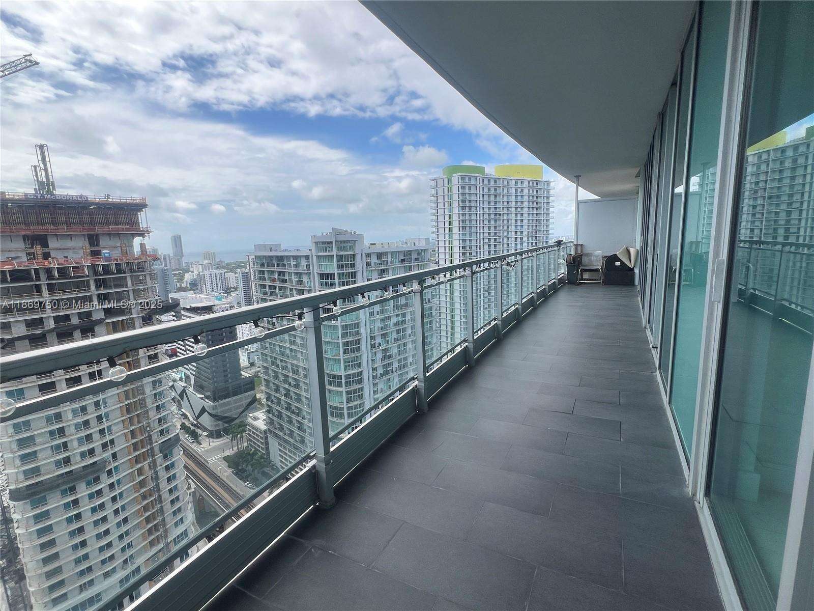 Mint at 92 3 St, Miami, FL 33130 - For Sale photo 11