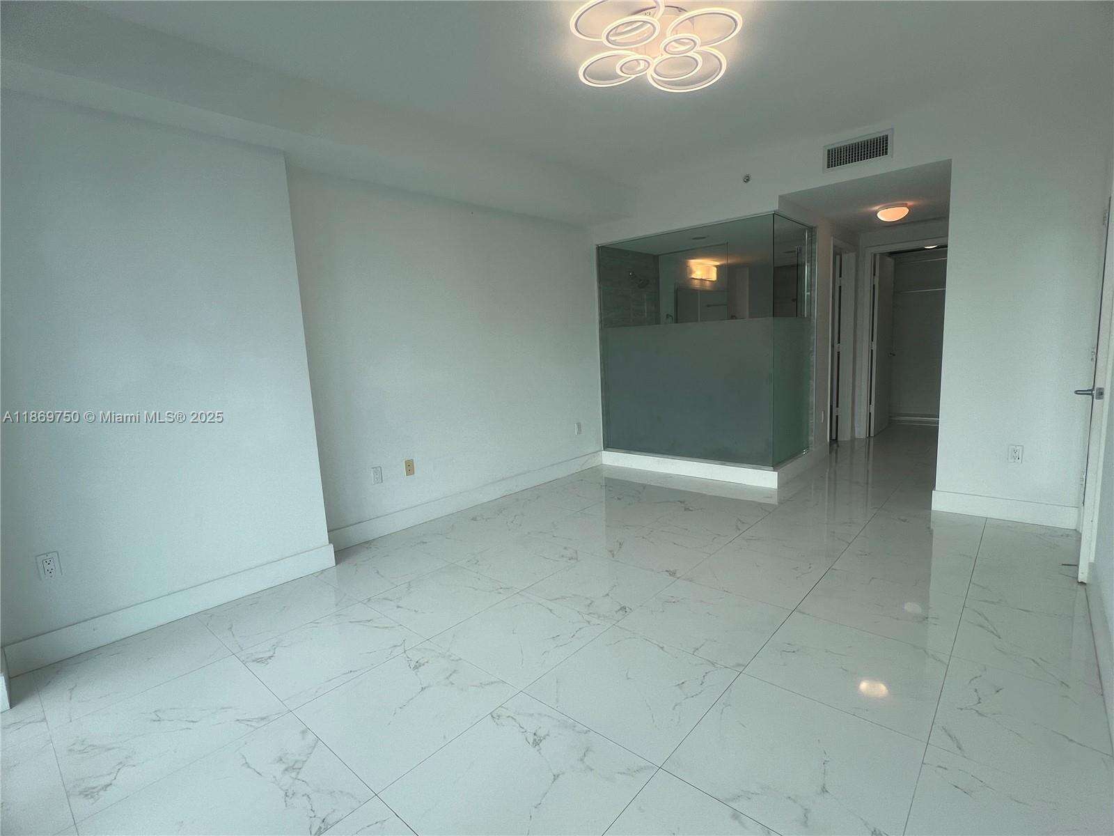 Mint at 92 3 St, Miami, FL 33130 - For Sale photo 13