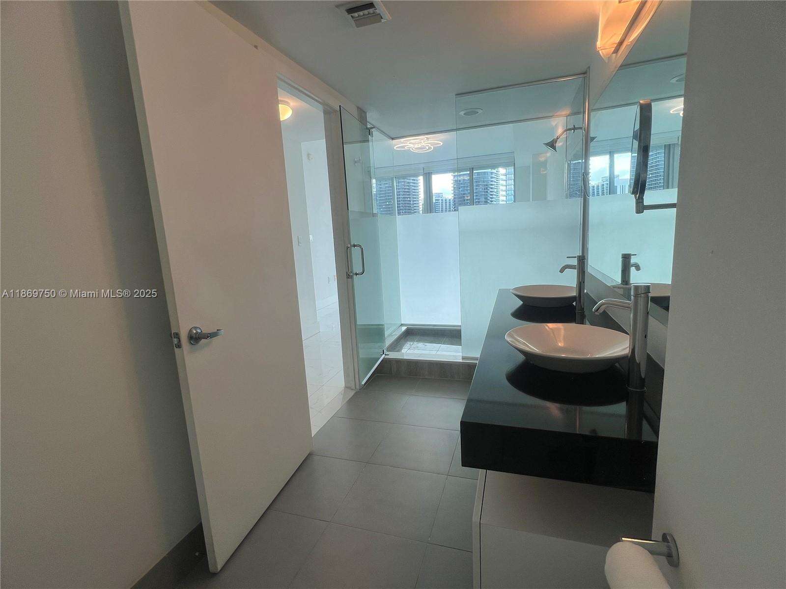 Mint at 92 3 St, Miami, FL 33130 - For Sale photo 15