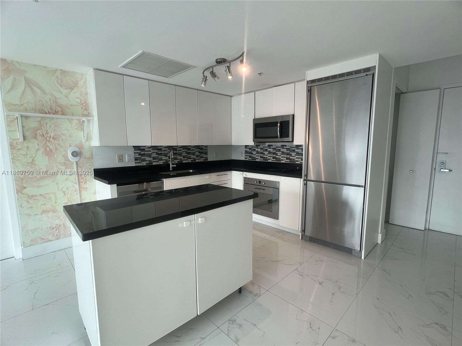 Mint at 92 3 St, Miami, FL 33130 - For Sale photo 7