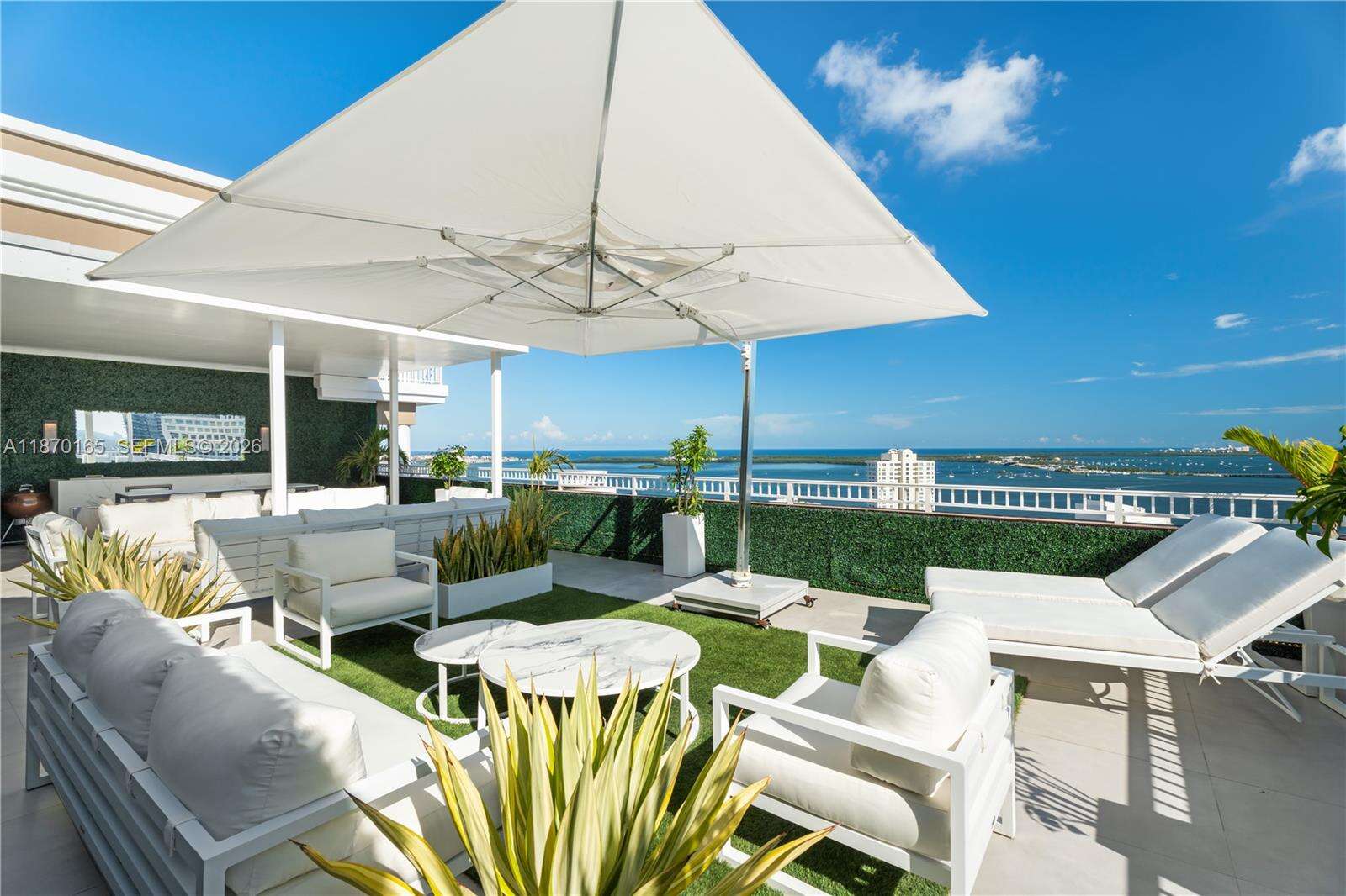 COURTS BRICKELL KEY - 801 Brickell Key Blvd, Miami, FL 33131 | Picture 17