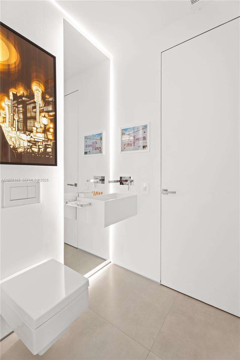 COURTS BRICKELL KEY - 801 Brickell Key Blvd, Miami, FL 33131 | Picture 45