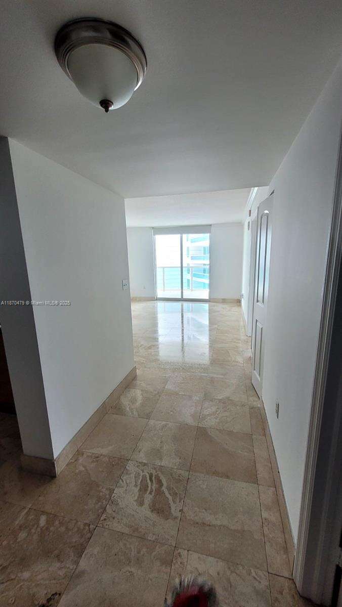 Skyline On Brickell at 2101 Brickell Ave, Miami, FL 33129 - For Sale photo 4