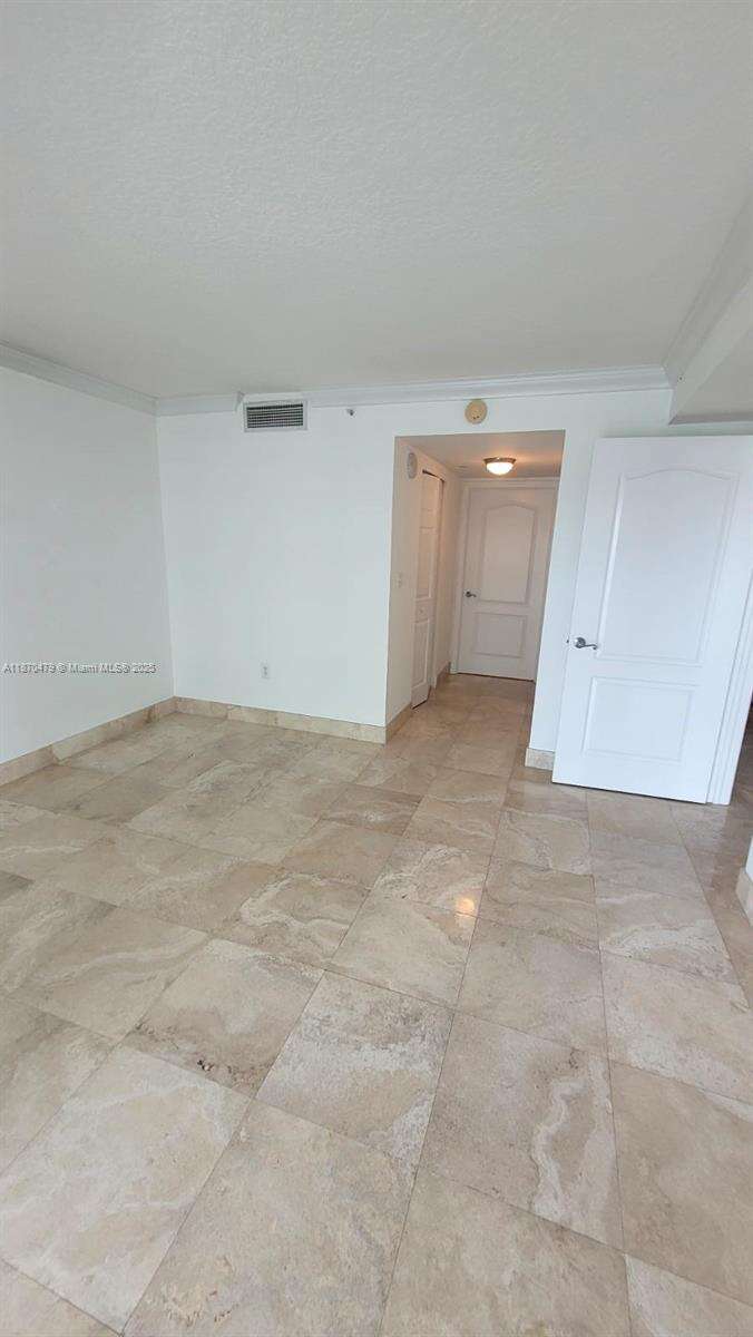 Skyline On Brickell at 2101 Brickell Ave, Miami, FL 33129 - For Sale photo 7