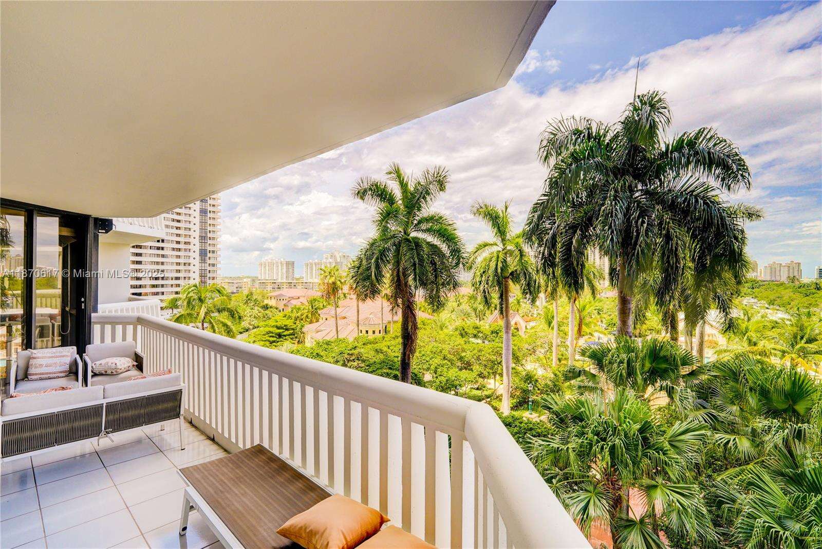 2000 Williams Island at 2000 Island Blvd, Aventura, FL 33160 - For Sale photo 17