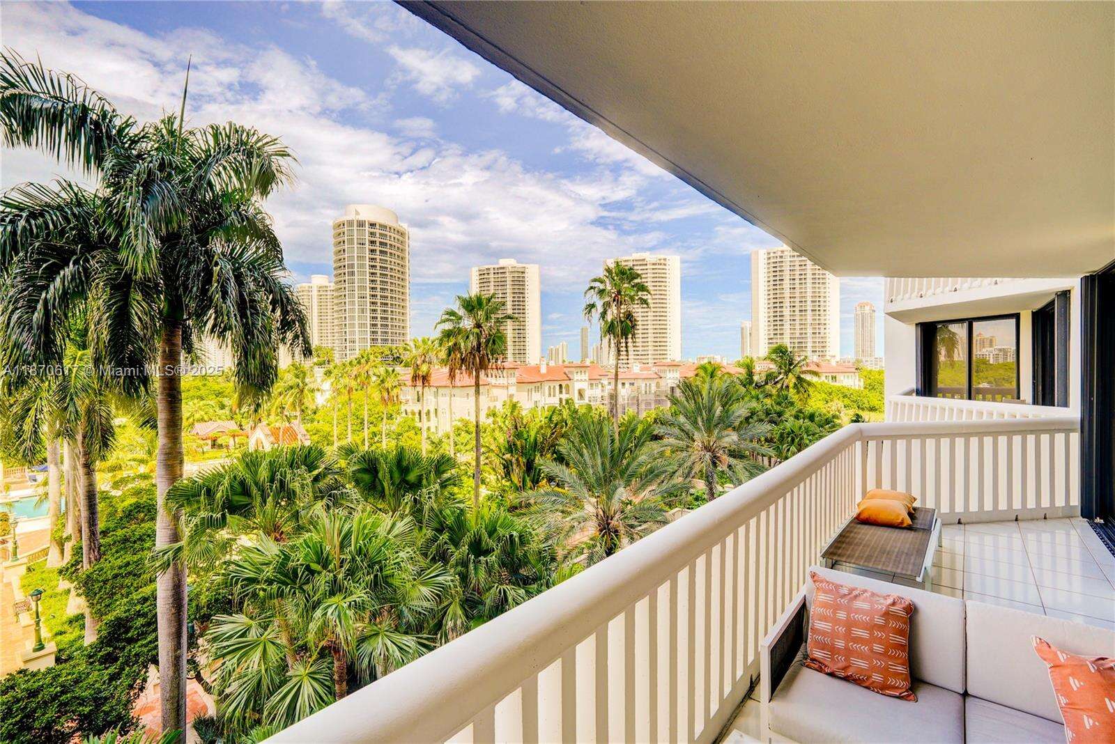 2000 Williams Island at 2000 Island Blvd, Aventura, FL 33160 - For Sale photo 20