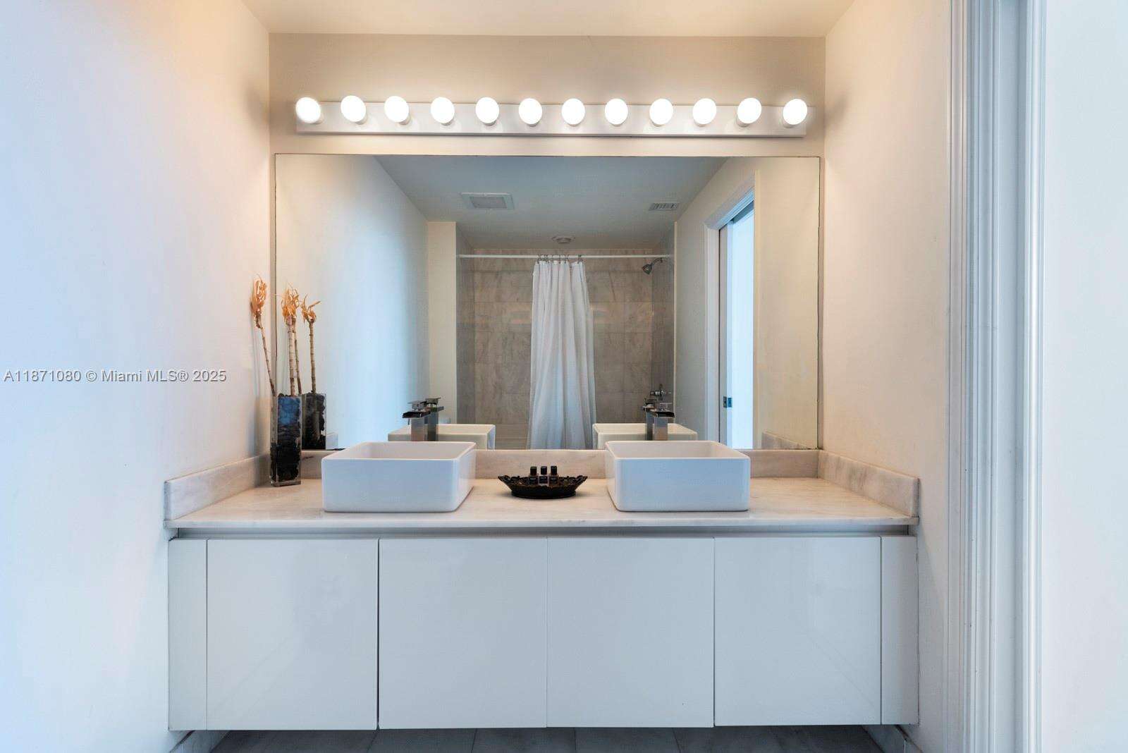 Blue at 601 36 St, Miami, FL 33137 - For Sale photo 13