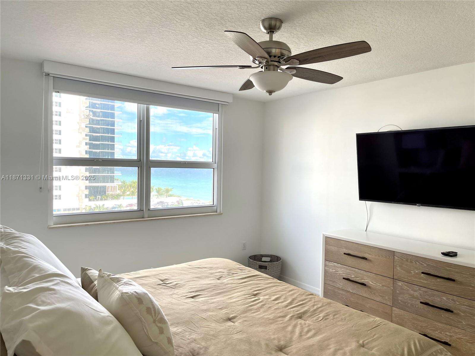 2080 Ocean Dr, Hallandale Beach, FL 33009 - For Sale photo 12