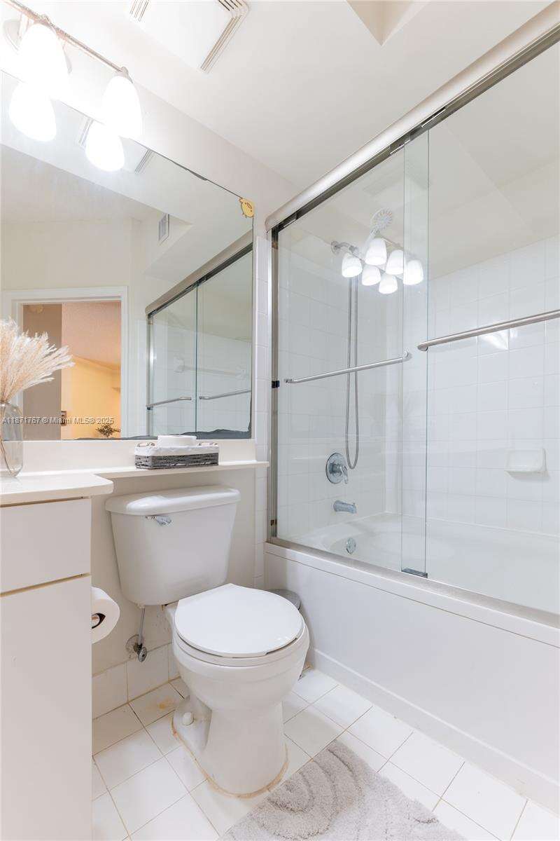 Porto Bellagio at 17100 Bay Rd, Sunny Isles Beach, FL 33160 - For Sale photo 30