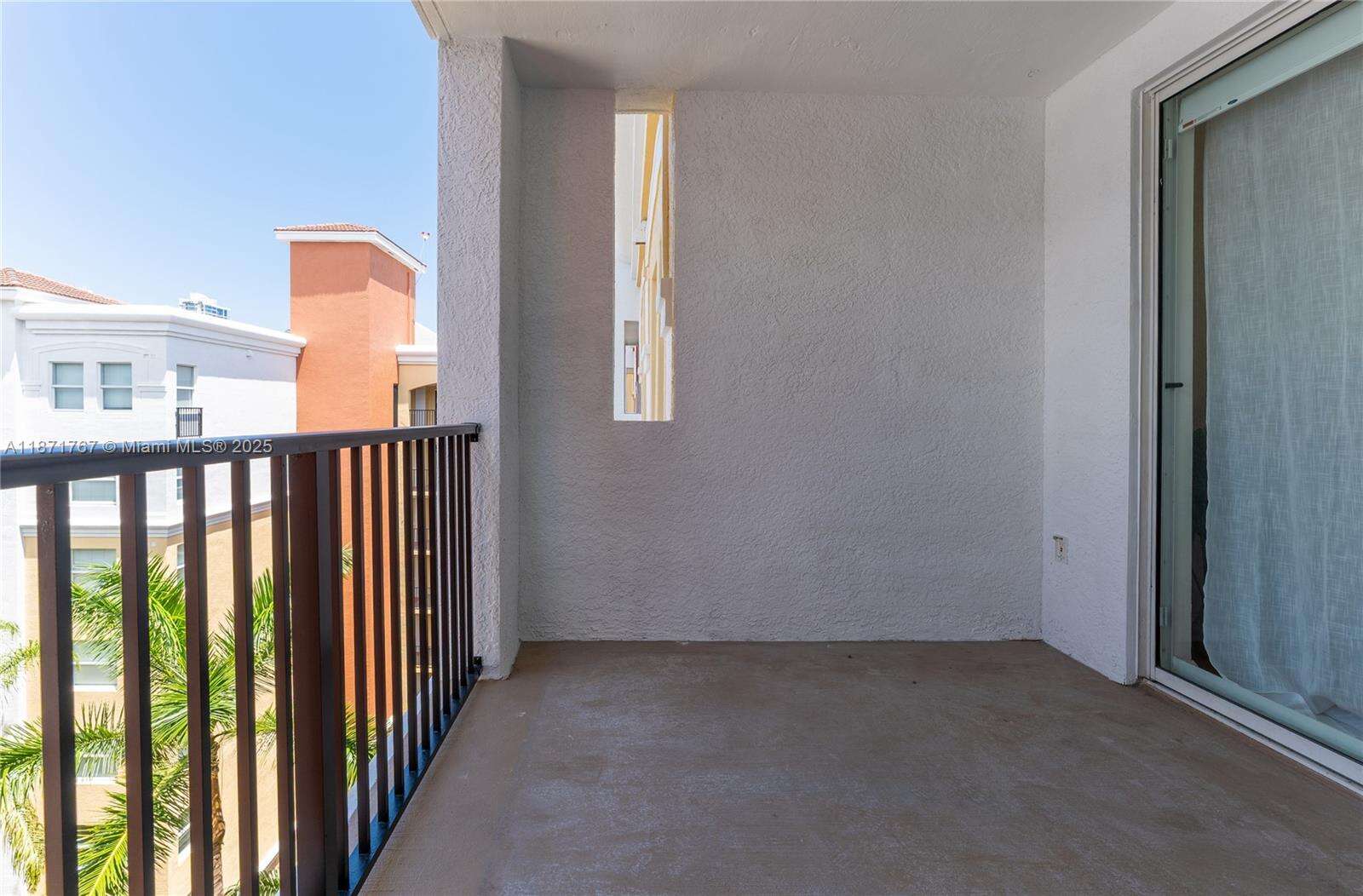 Porto Bellagio at 17100 Bay Rd, Sunny Isles Beach, FL 33160 - For Sale photo 6