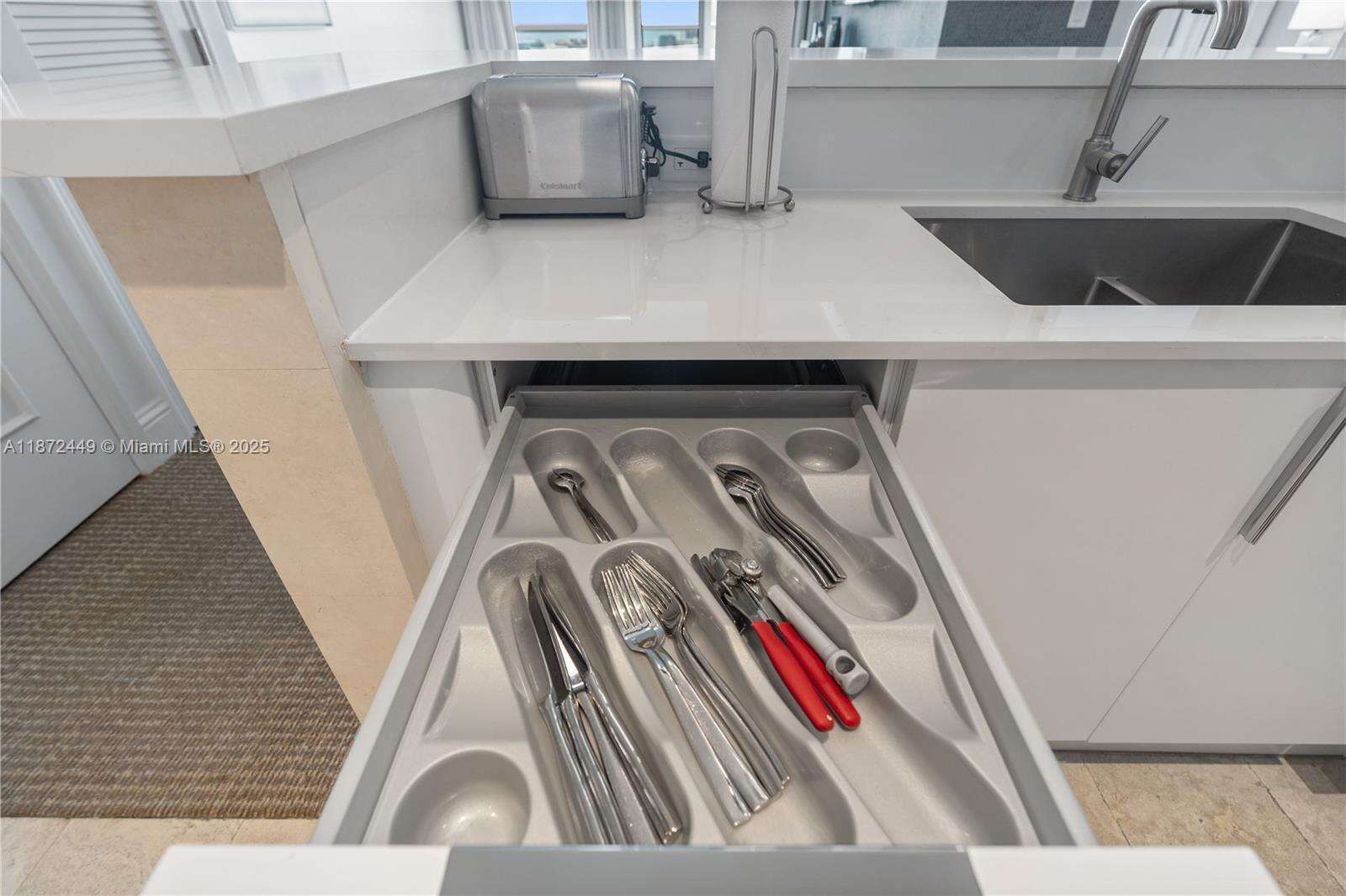 FONTAINEBLEAU II - 4401 Collins Ave, Miami Beach, FL 33140 | Picture 18