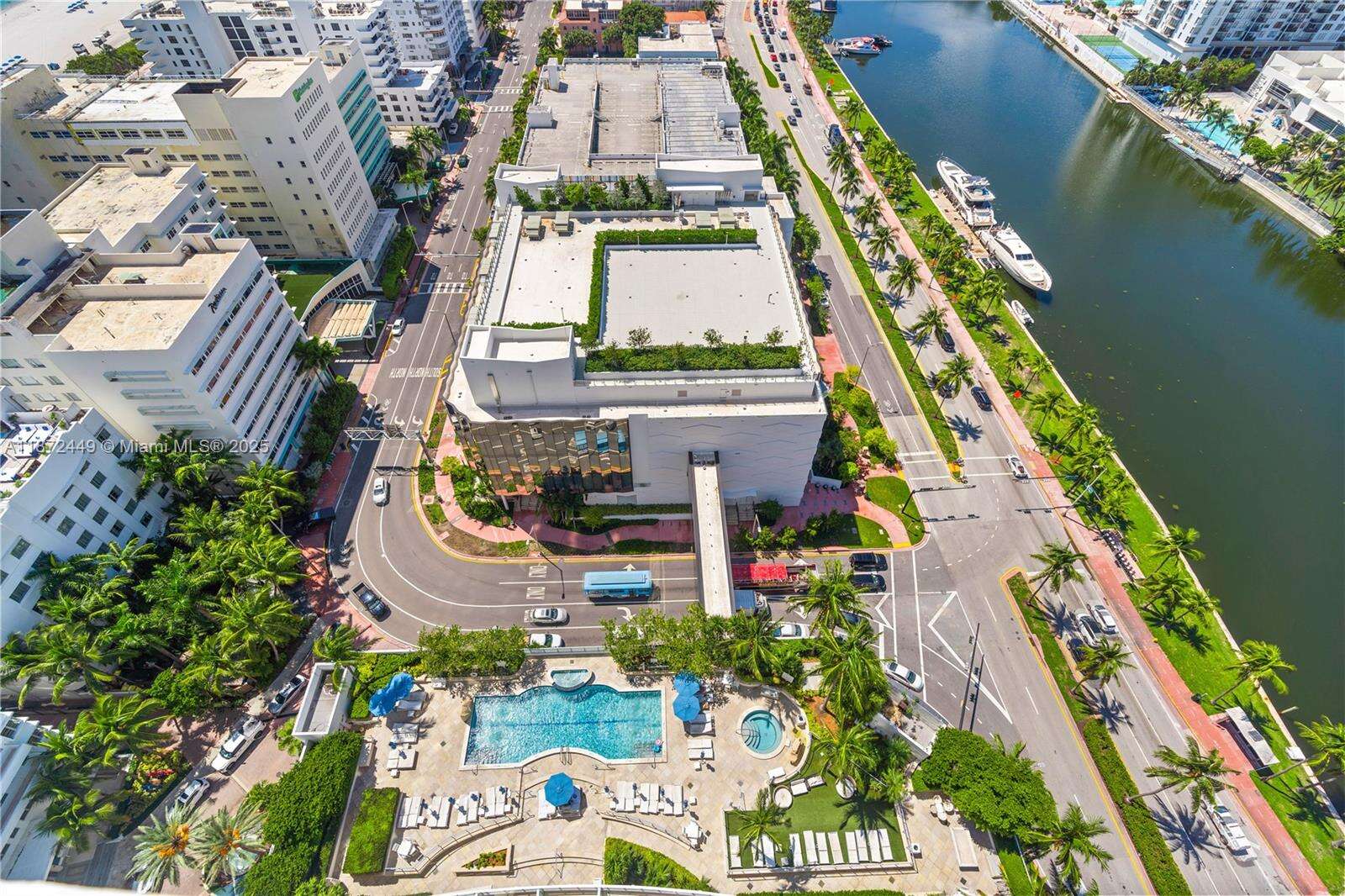 FONTAINEBLEAU II - 4401 Collins Ave, Miami Beach, FL 33140 | Picture 6