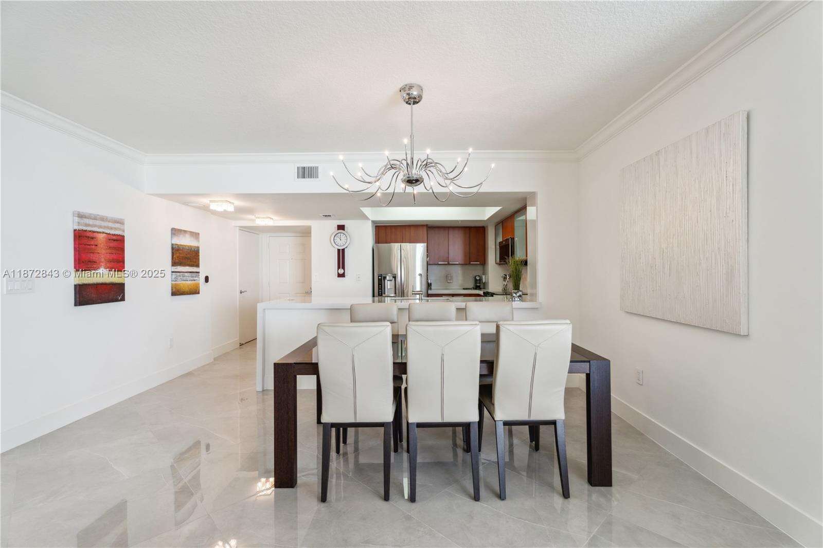 La Perla at 16699 Collins Ave+one Self Parking, Sunny Isles Beach, FL 33160 - For Sale photo 7