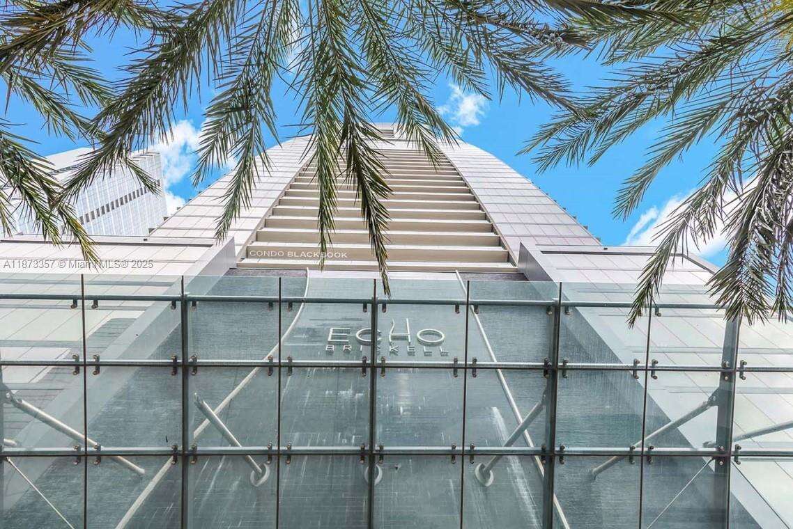 Echo Brickell at 1451 Brickell Ave, Miami, FL 33131 - For Sale photo 2