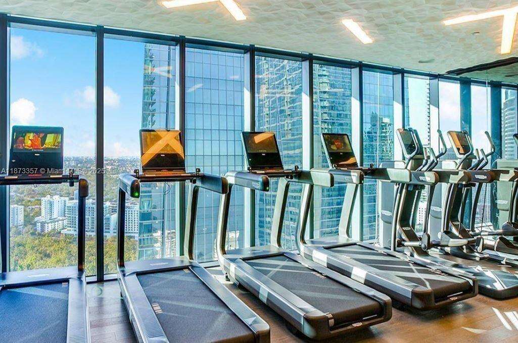 Echo Brickell at 1451 Brickell Ave, Miami, FL 33131 - For Sale photo 25