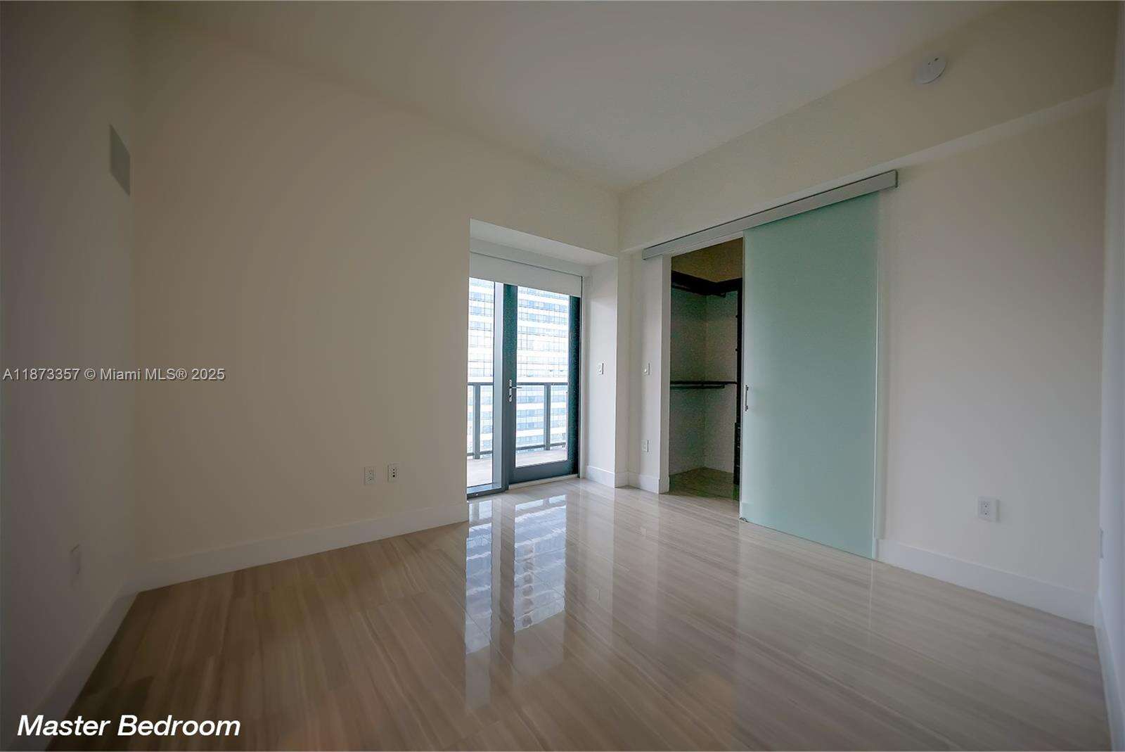 Echo Brickell at 1451 Brickell Ave, Miami, FL 33131 - For Sale photo 8