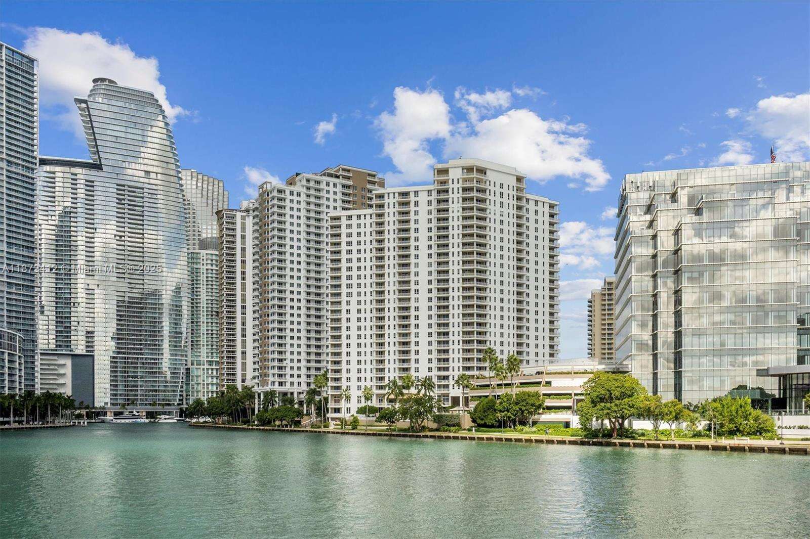 Courvoisier Courts at 701 Brickell Key Blvd, Miami, FL 33131 - For Sale photo 2