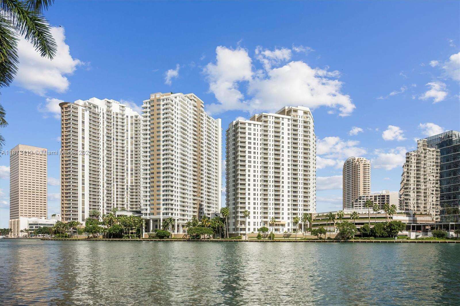 Courvoisier Courts at 701 Brickell Key Blvd, Miami, FL 33131 - For Sale photo 3