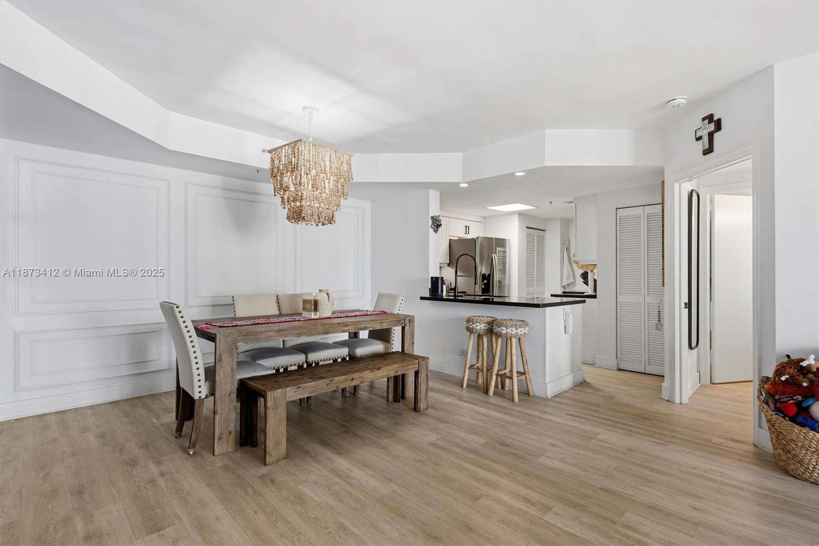 Courvoisier Courts at 701 Brickell Key Blvd, Miami, FL 33131 - For Sale photo 23
