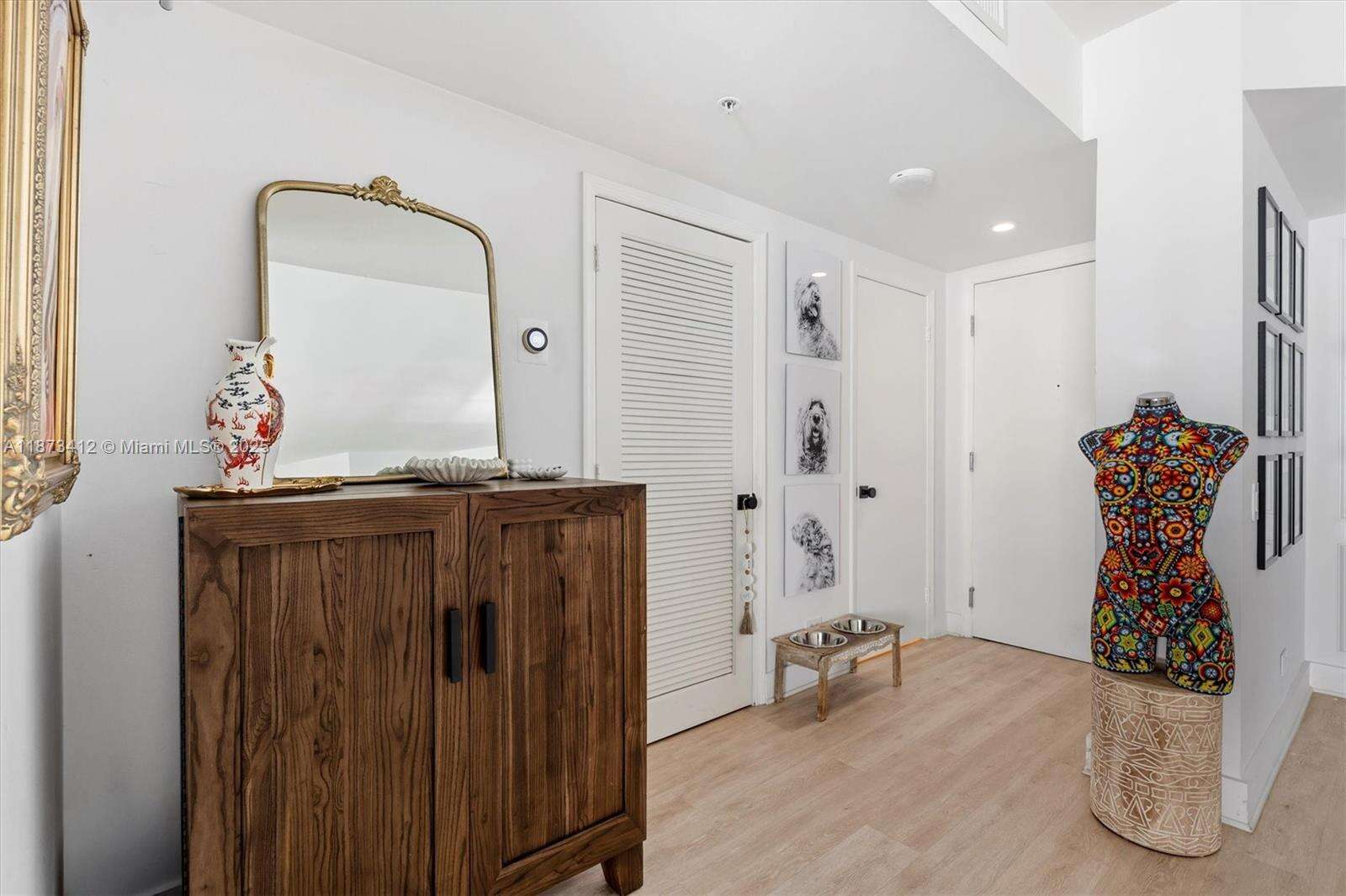 Courvoisier Courts at 701 Brickell Key Blvd, Miami, FL 33131 - For Sale photo 28