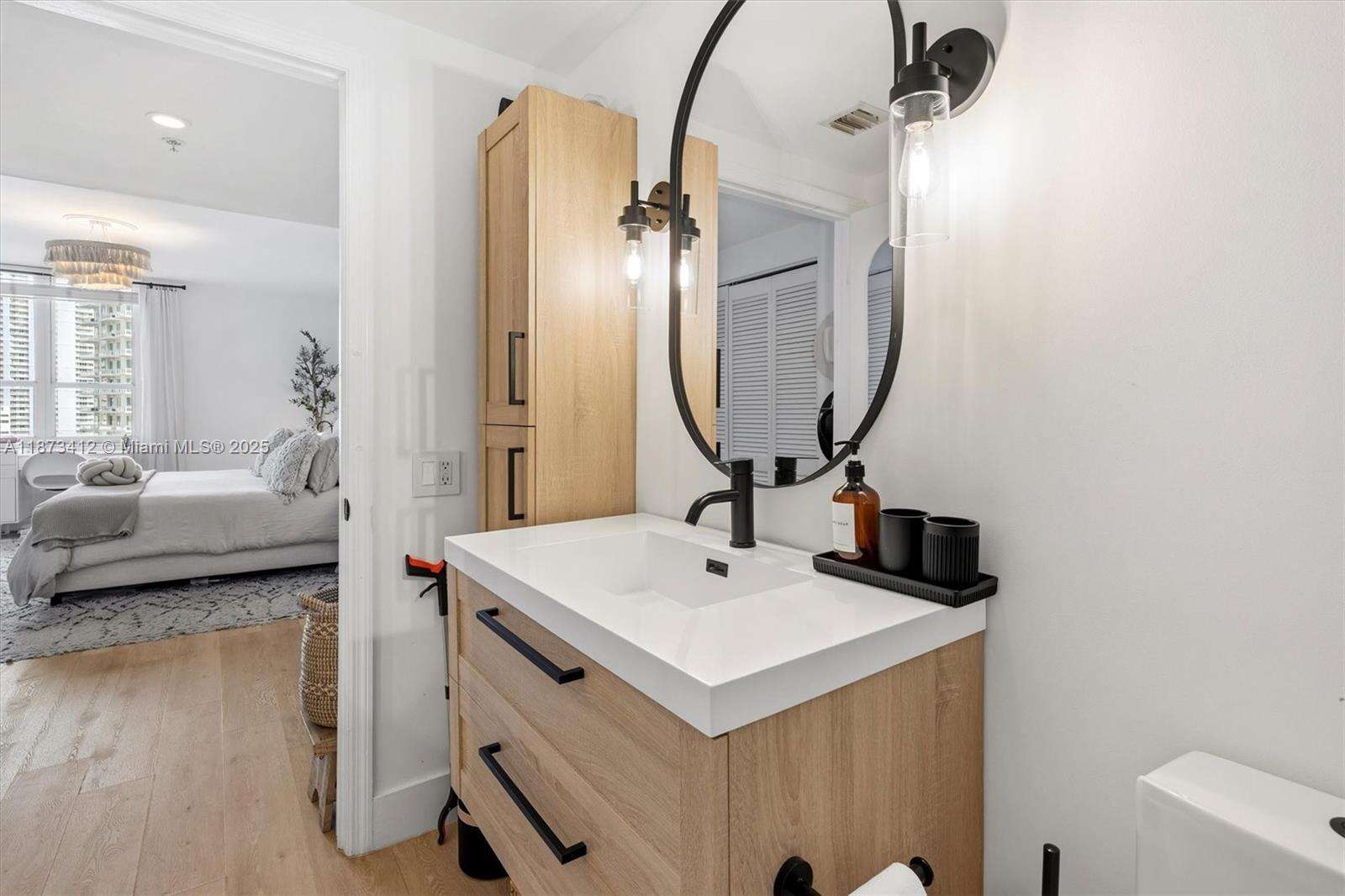 Courvoisier Courts at 701 Brickell Key Blvd, Miami, FL 33131 - For Sale photo 37