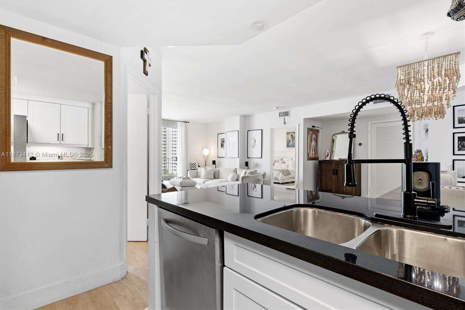 Courvoisier Courts at 701 Brickell Key Blvd, Miami, FL 33131 - For Sale photo 42