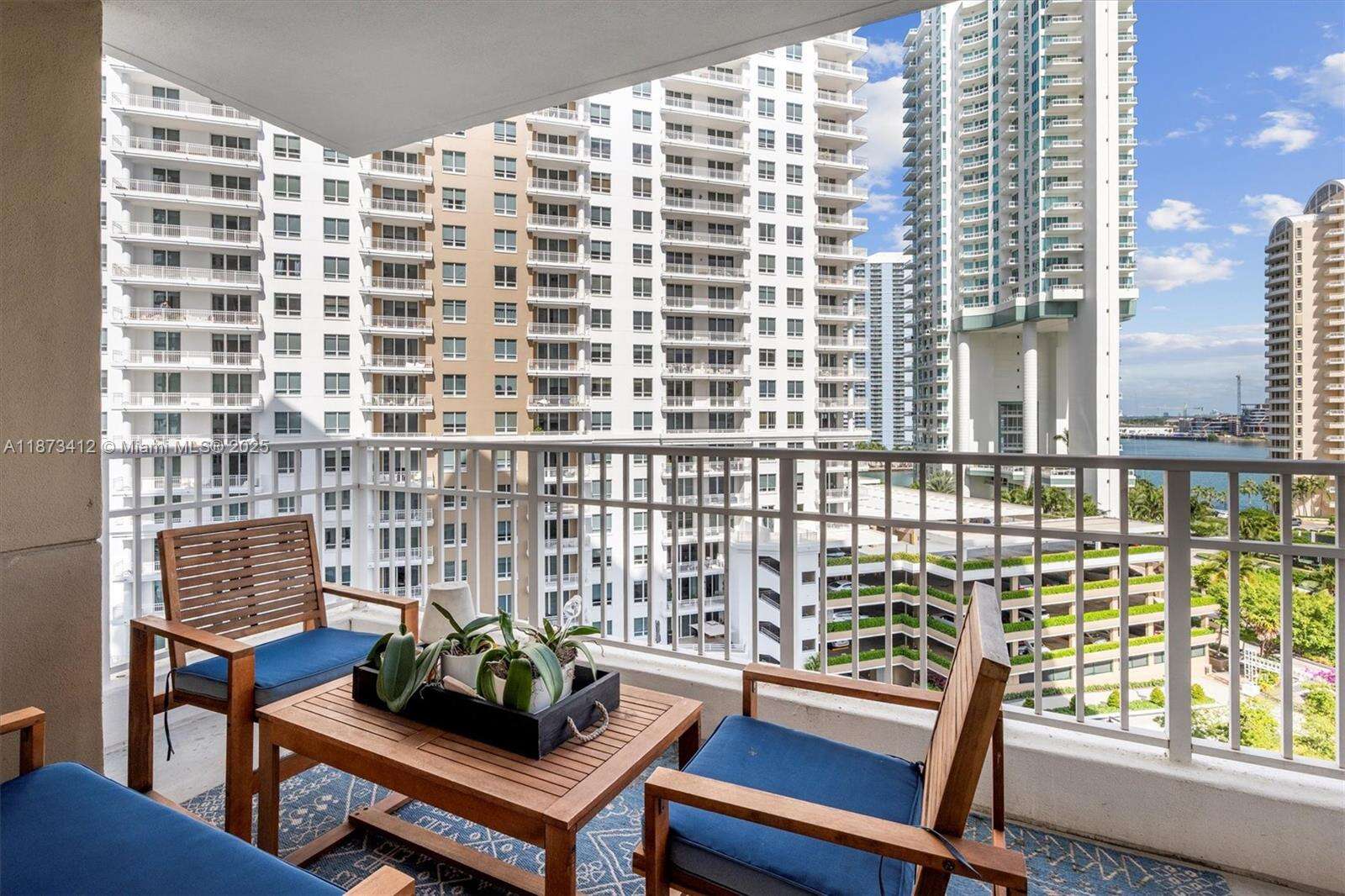 Courvoisier Courts at 701 Brickell Key Blvd, Miami, FL 33131 - For Sale photo 52