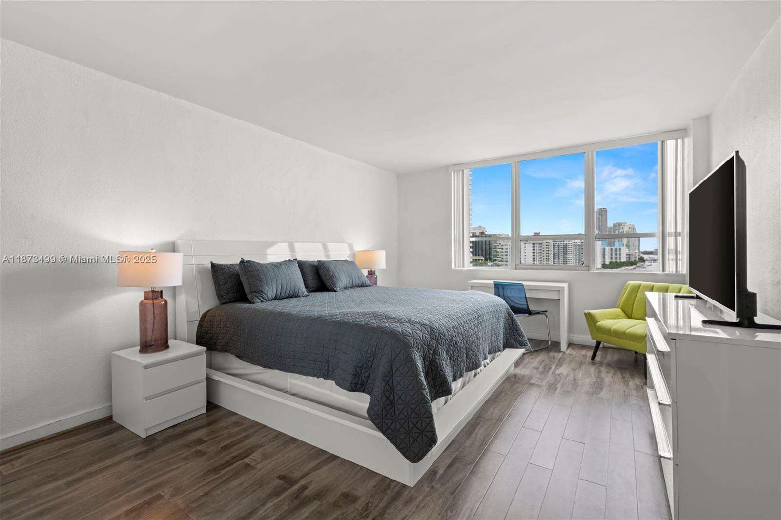 FLAMINGO SOUTH BEACH I - 1500 Bay Rd, Miami Beach, FL 33139 | Picture 13