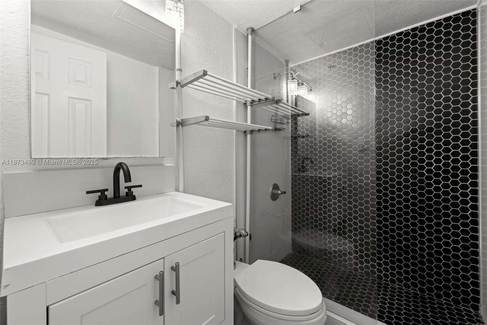 FLAMINGO SOUTH BEACH I - 1500 Bay Rd, Miami Beach, FL 33139 | Picture 15