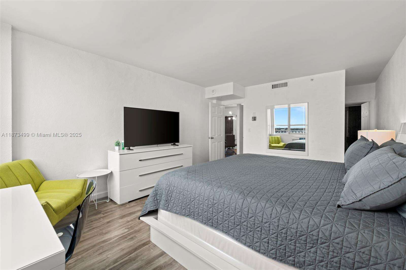 FLAMINGO SOUTH BEACH I - 1500 Bay Rd, Miami Beach, FL 33139 | Picture 17