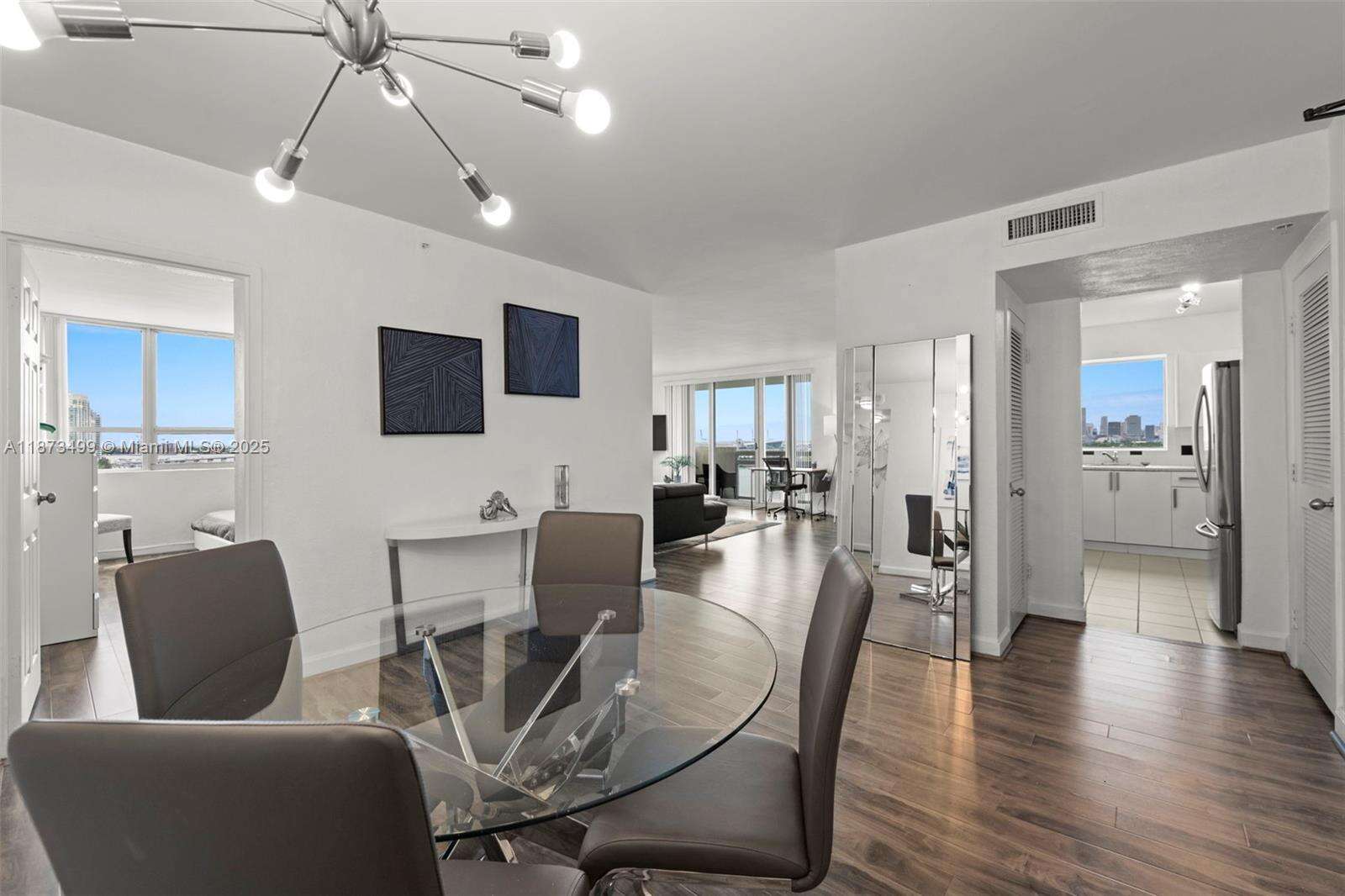 FLAMINGO SOUTH BEACH I - 1500 Bay Rd, Miami Beach, FL 33139 | Picture 4