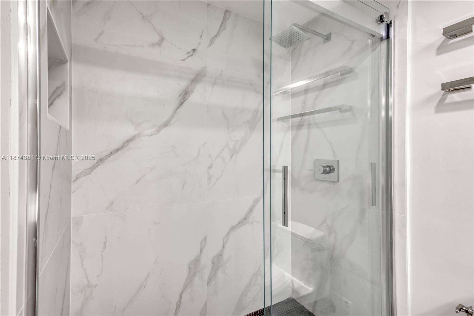 COURVOISIER COURTS - 701 Brickell Key Blvd, Miami, FL 33131 | Picture 11