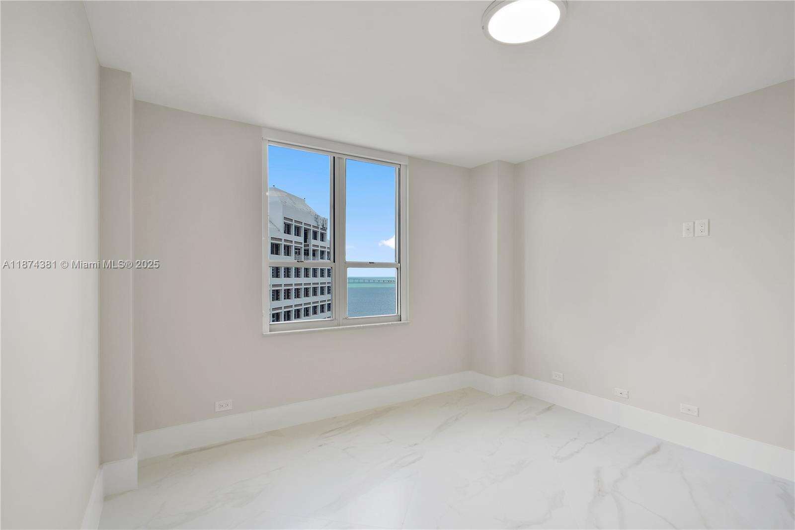 COURVOISIER COURTS - 701 Brickell Key Blvd, Miami, FL 33131 | Picture 12