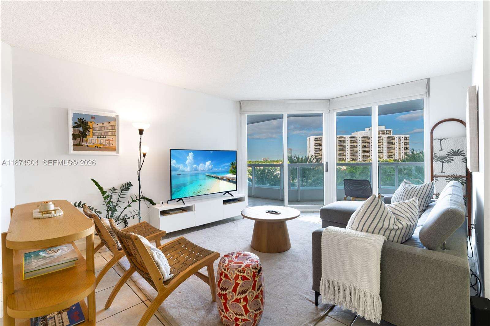 South Tower At The Point at 21055 Yacht Club Dr, Aventura, FL 33180 - For Sale photo 2