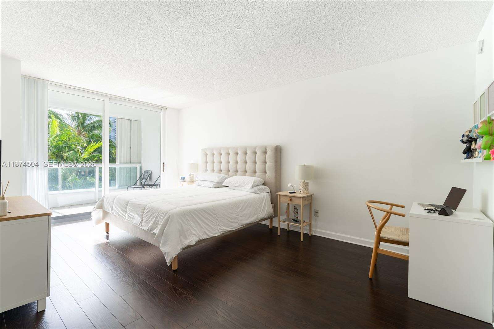 South Tower At The Point at 21055 Yacht Club Dr, Aventura, FL 33180 - For Sale photo 16
