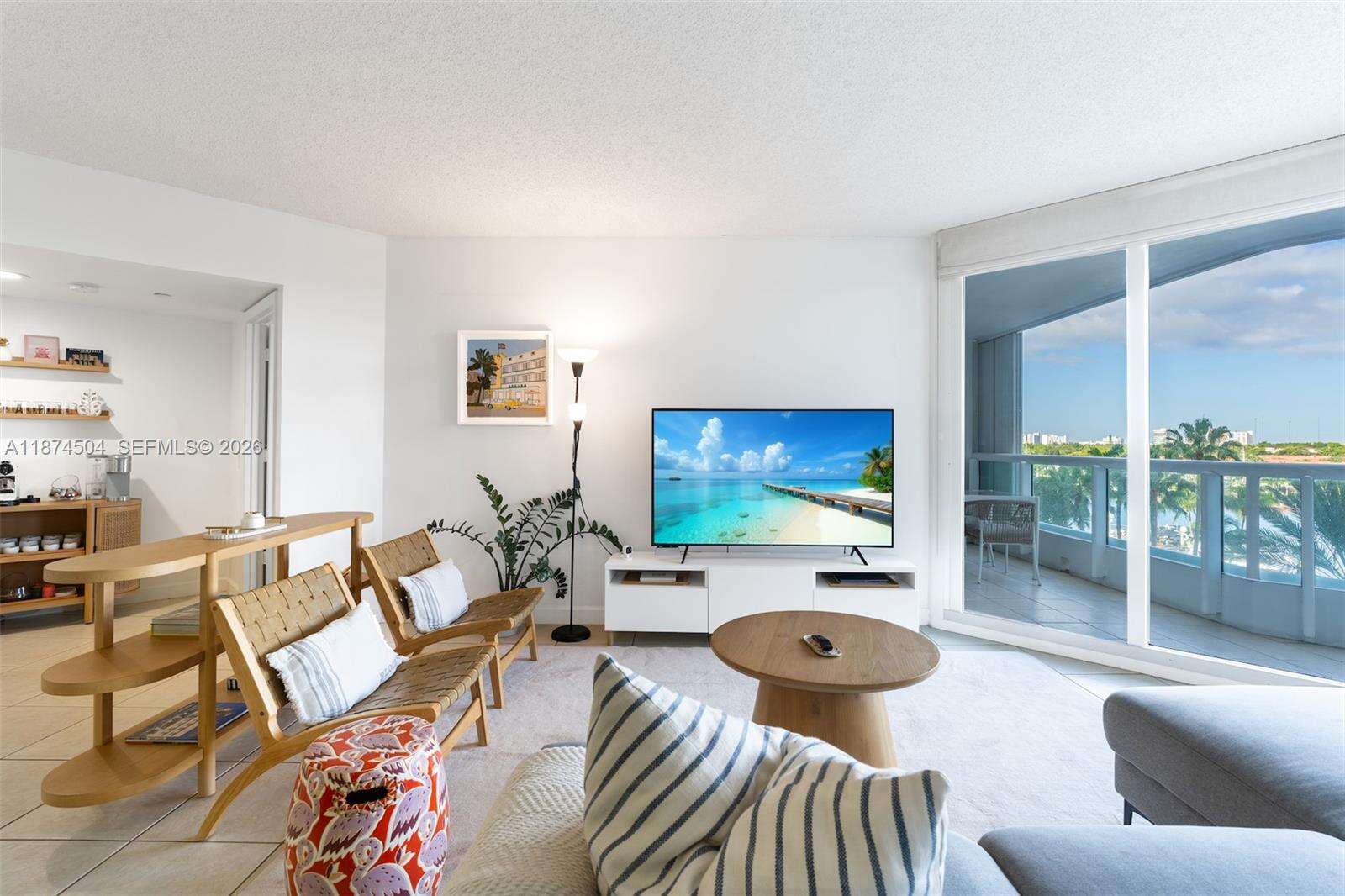 South Tower At The Point at 21055 Yacht Club Dr, Aventura, FL 33180 - For Sale photo 4