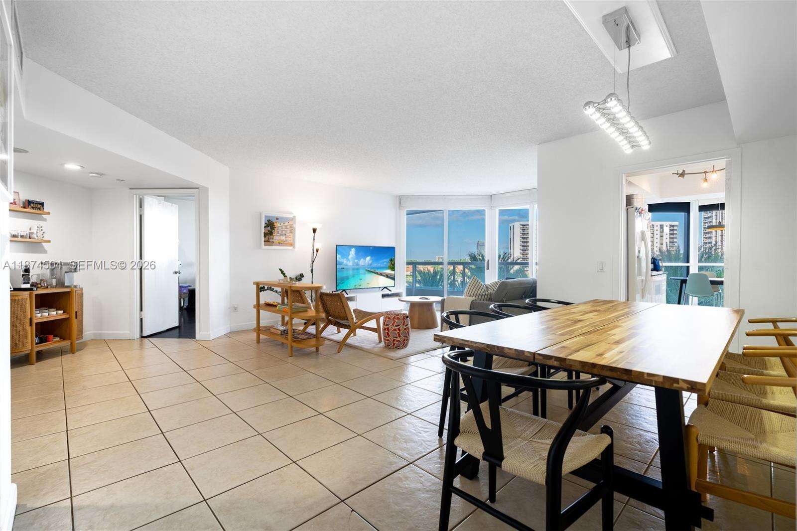 South Tower At The Point at 21055 Yacht Club Dr, Aventura, FL 33180 - For Sale photo 7