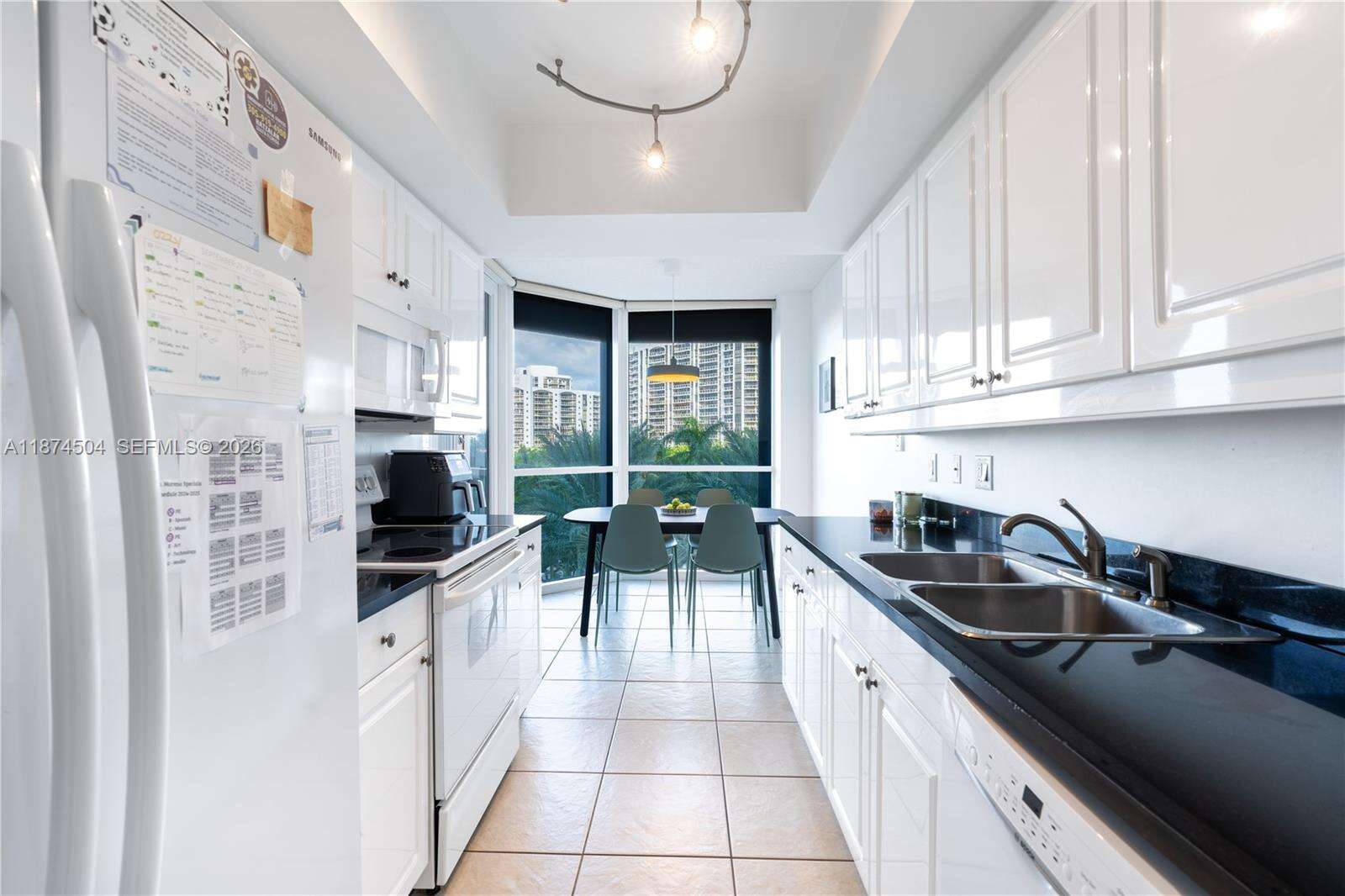 South Tower At The Point at 21055 Yacht Club Dr, Aventura, FL 33180 - For Sale photo 9