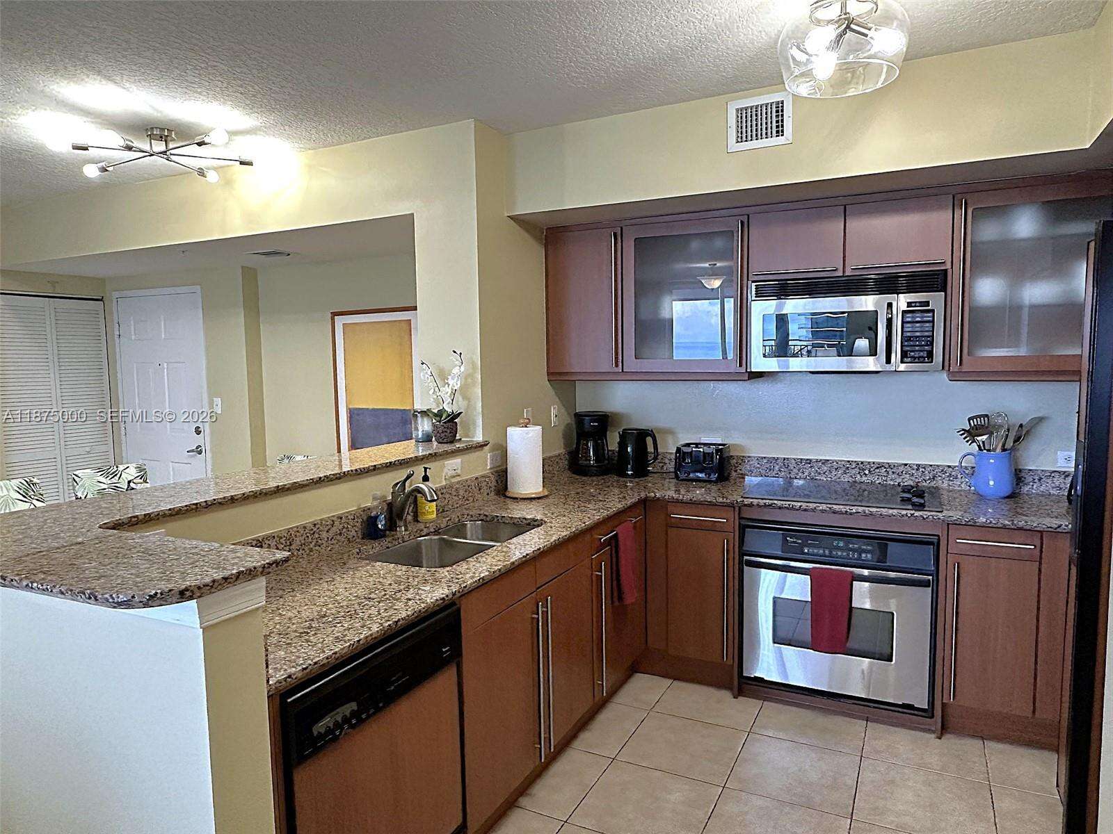 2080 Ocean Dr, Hallandale Beach, FL 33009 - For Sale photo 5