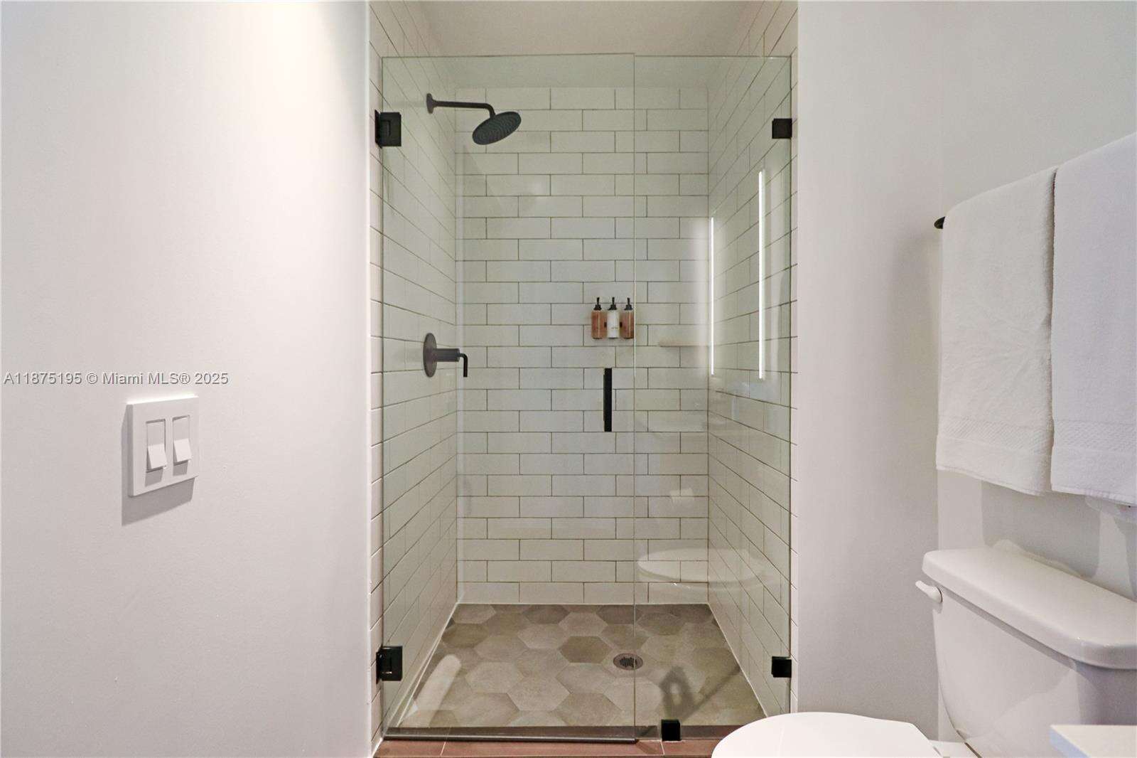 398 NE 5TH STREET - 398 5 St, Miami, FL 33132 | Picture 17