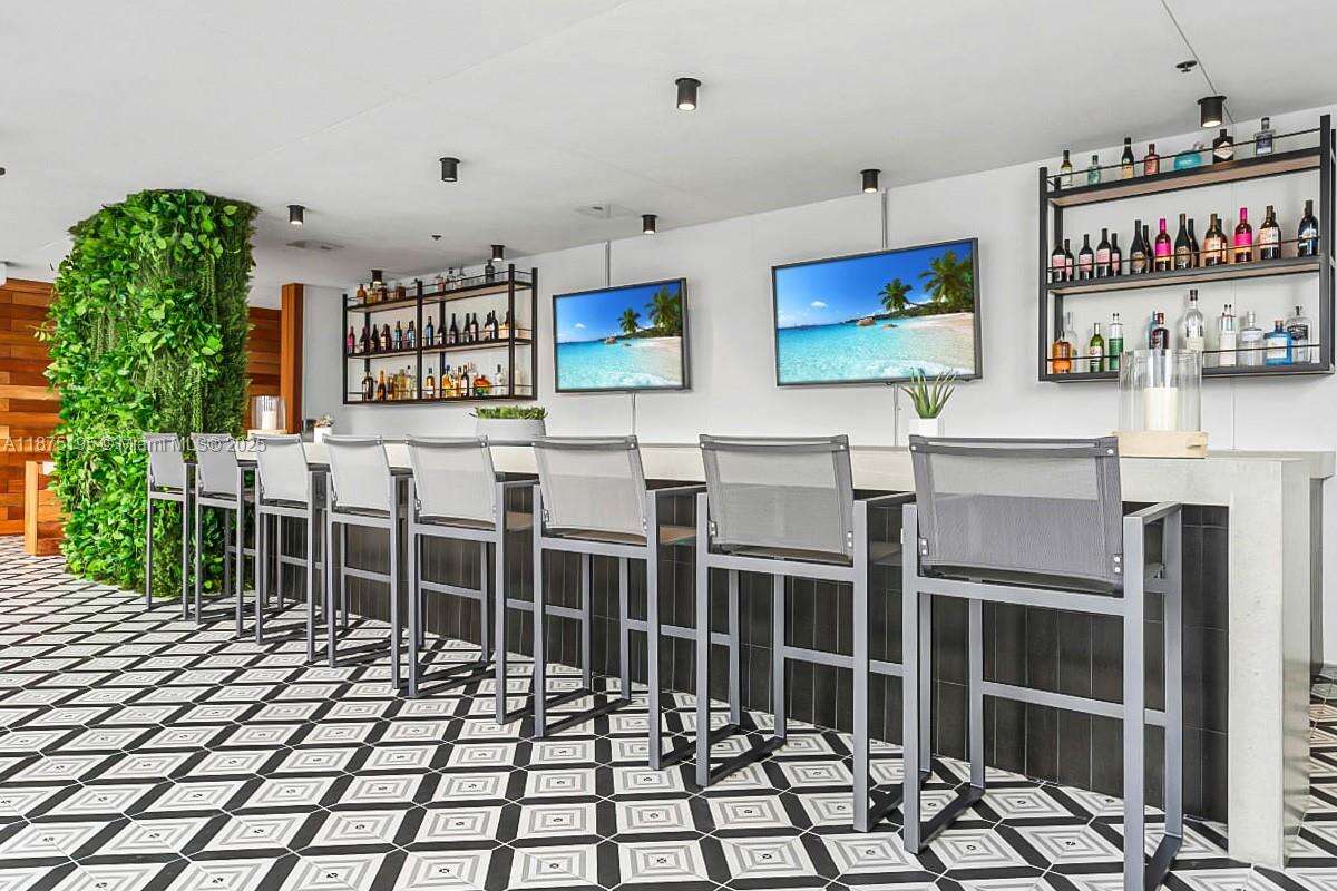 398 NE 5TH STREET - 398 5 St, Miami, FL 33132 | Picture 28