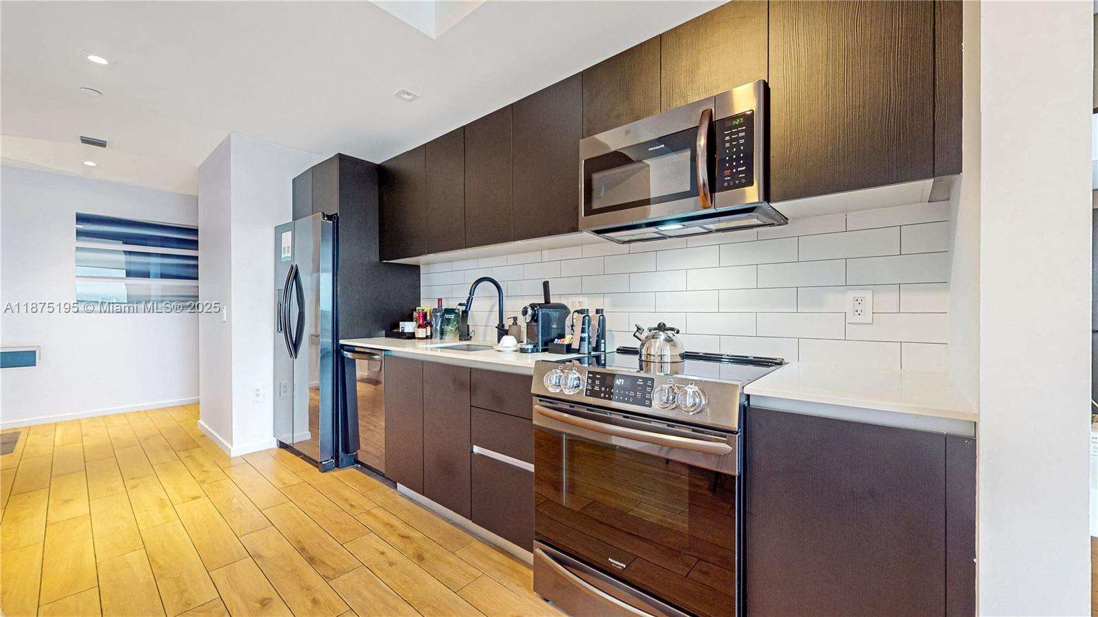 398 NE 5TH STREET - 398 5 St, Miami, FL 33132 | Picture 8