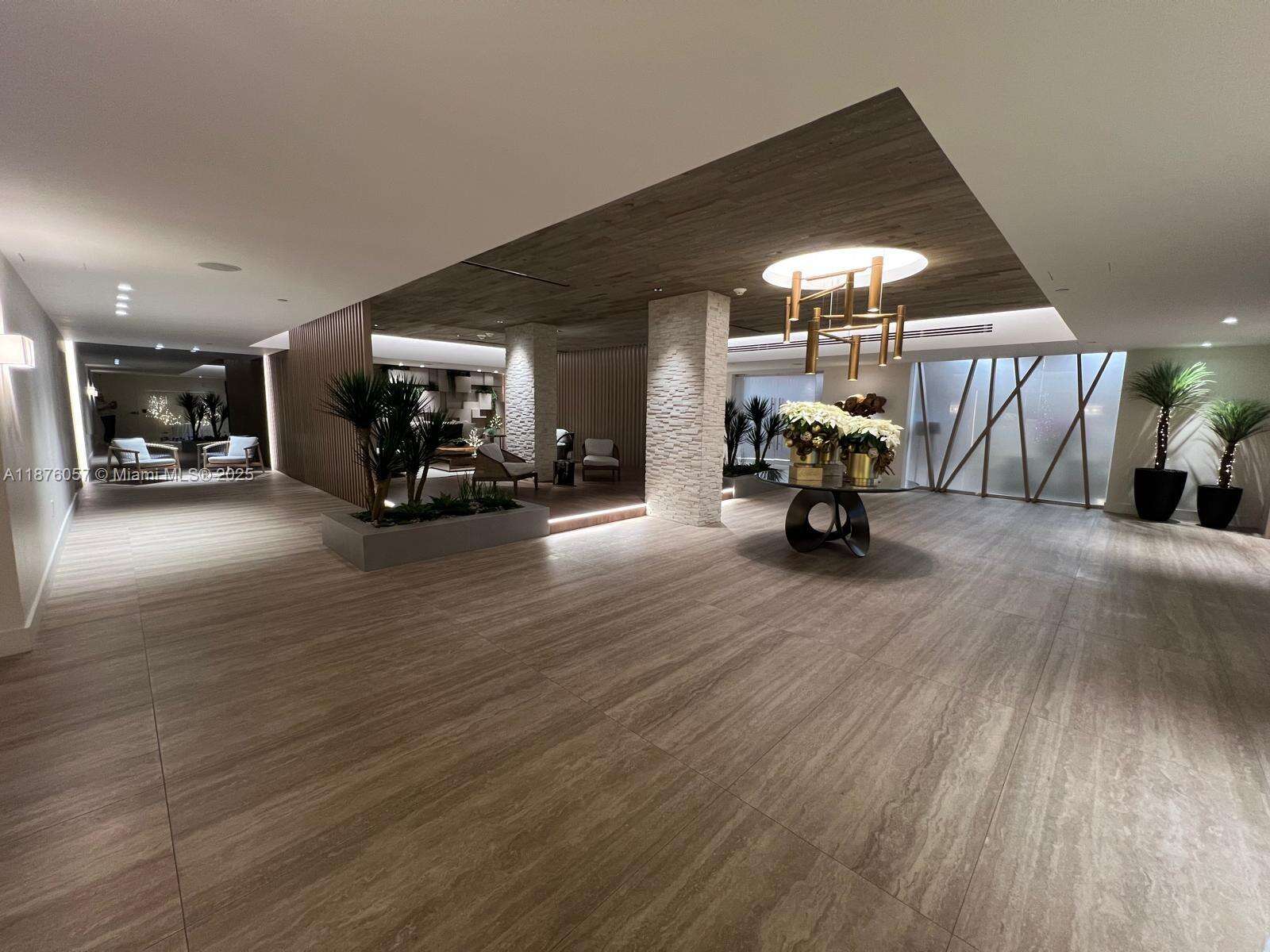 Roney Palace at 2301 Collins Ave, Miami Beach, FL 33139 - For Sale photo 23