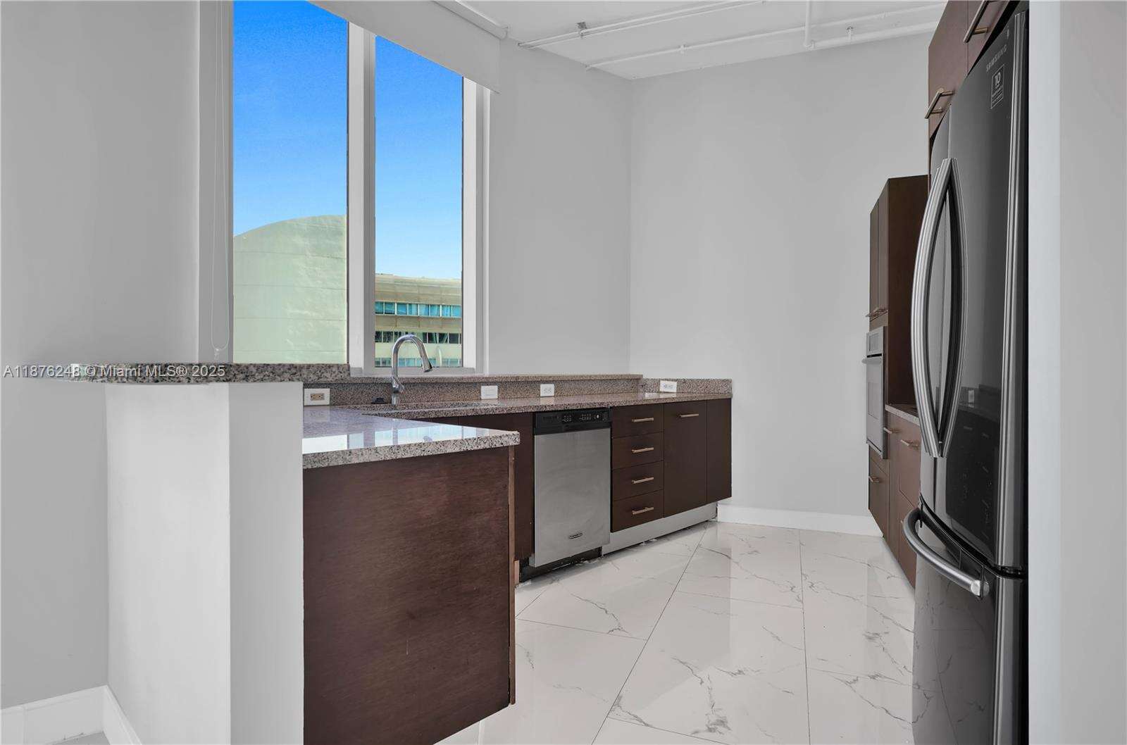 Uptown Marina Lofts at 3029 188 St, Aventura, FL 33180 - For Sale photo 4