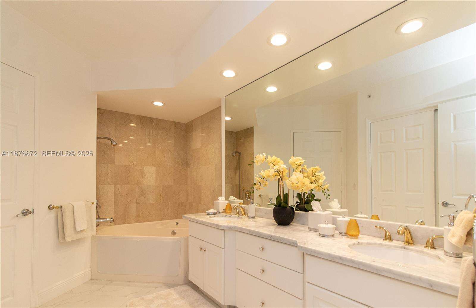 Hidden Bay at 3370 190 St, Aventura, FL 33180 - For Sale photo 15