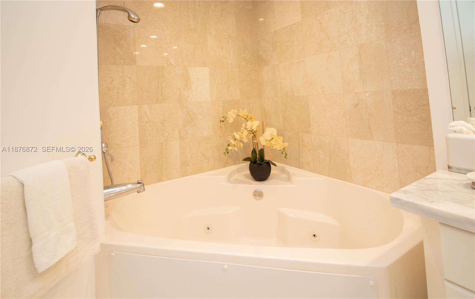 Hidden Bay at 3370 190 St, Aventura, FL 33180 - For Sale photo 16