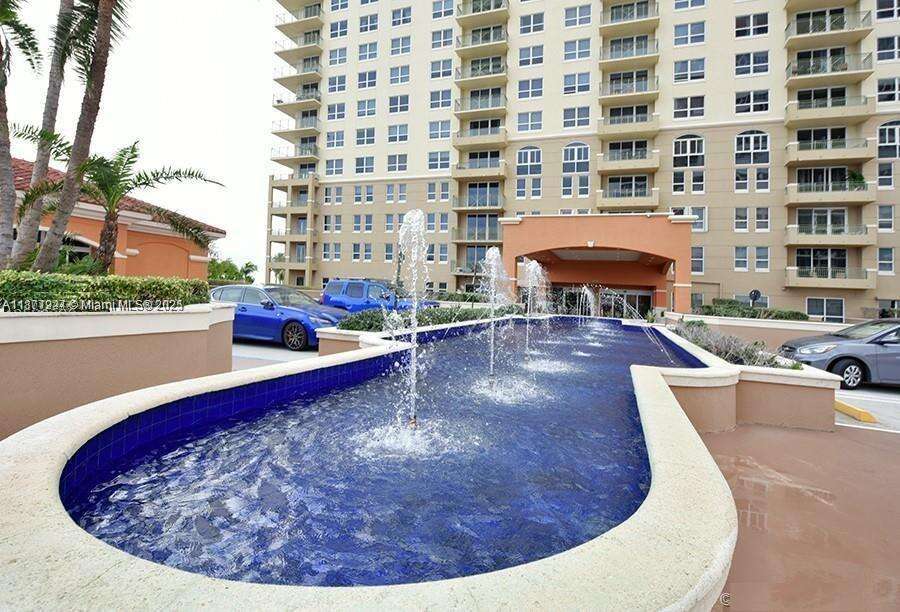 2080 Ocean Dr, Hallandale Beach, FL 33009 - For Sale photo 2